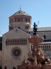 P8127050a.jpg